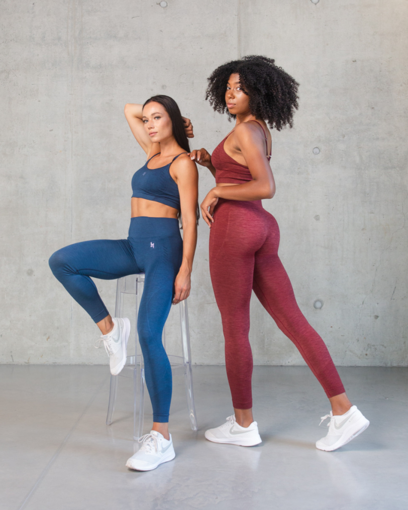 legginsy bezszwowe w niebieskim i burgundowym kolorze