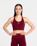 Stanik sportowy bordowy. Biustonosz sportowy z dobrym wsparciem.