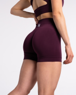 szorty damskie fioletowe. spodenki damskie na siłownię.