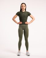 Koszulka sportowa damska z krótkim rękawem w kolorze zielonym